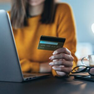 img of someone making a payment
